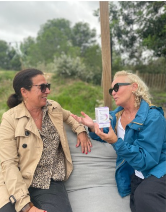 Conversación natural sobre Menovamp